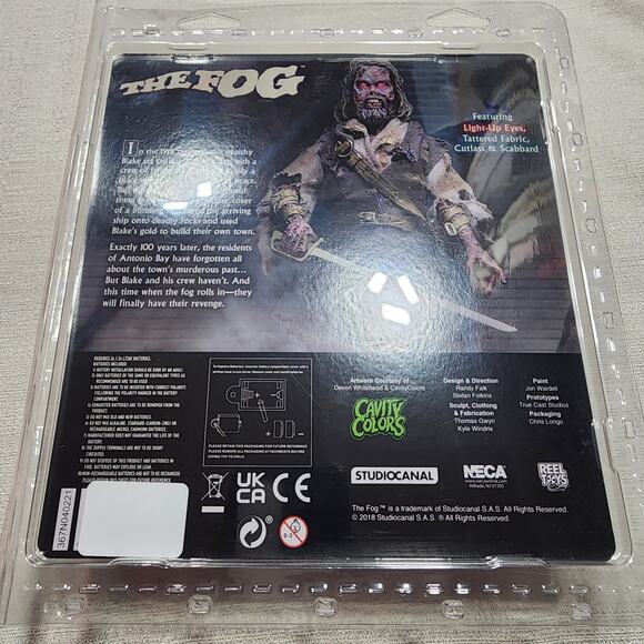Th Fog Captain Blake 8'' NECA figure - Picture 6 of 6